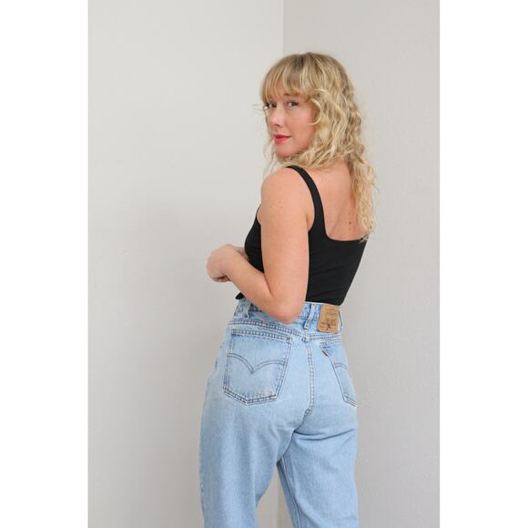 1990's Vintage Levi's 550 Light Wash Relaxed Fit Jeans Women's LG XL 35" to 36" - Picture 10 of 10